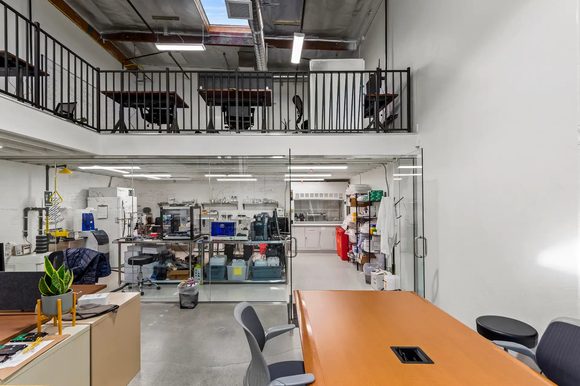 Large laboratory with safety features