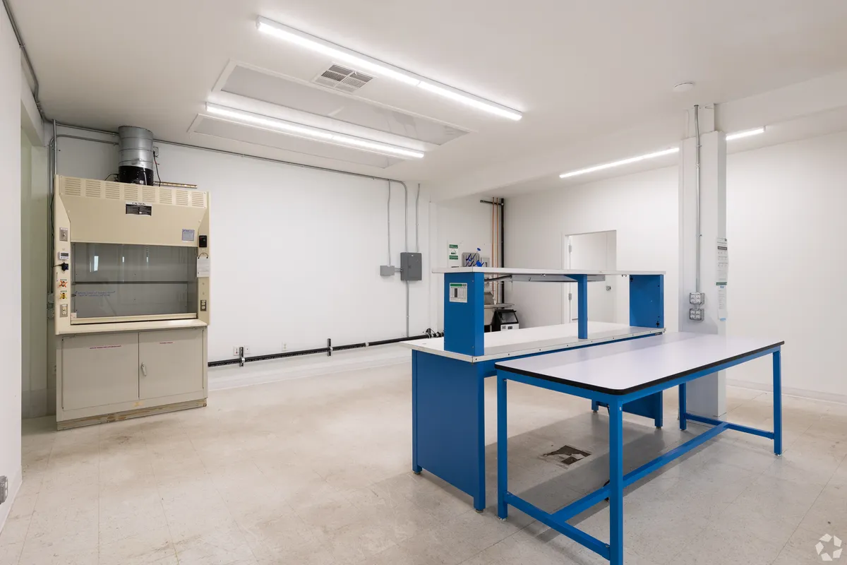 Professional Laboratory Space